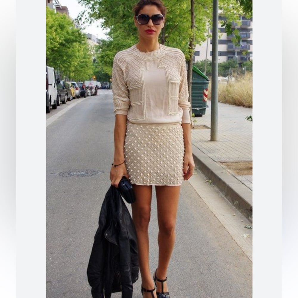 ZARA MINI SKIRT WITH PEARLS